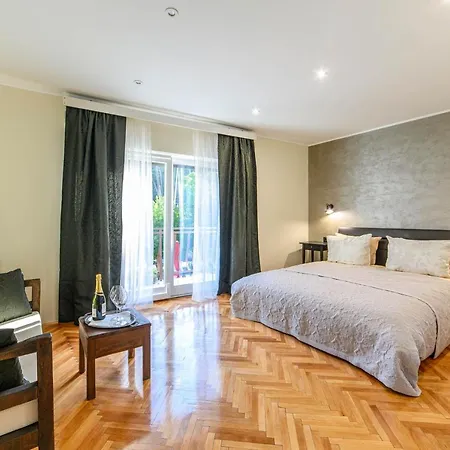 Casa de hóspedes Wine Garden 4*