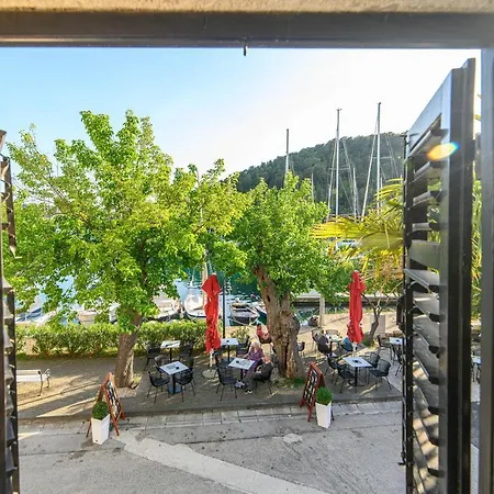 Casa de hóspedes Wine Garden 4*