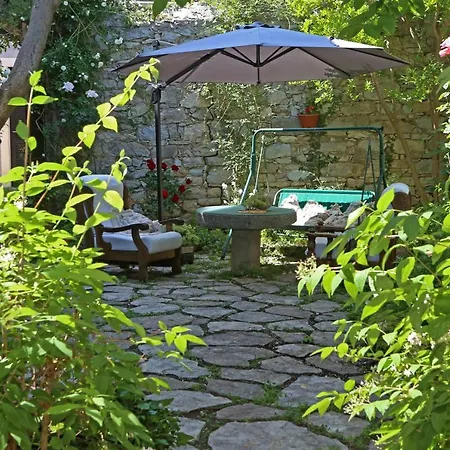 Wine Garden 4*