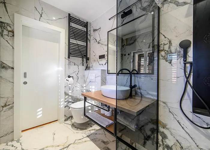 Wine Garden スクラーディン